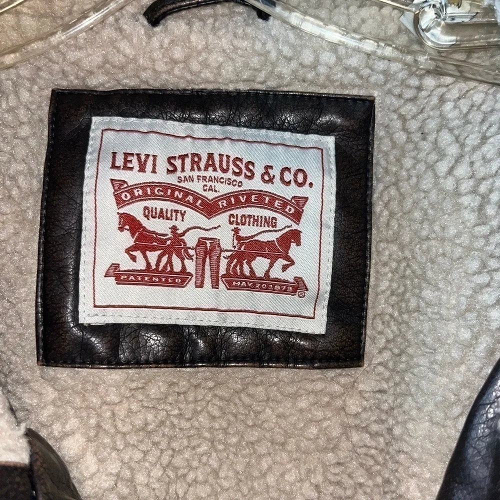 Levi’s jacket size medium men